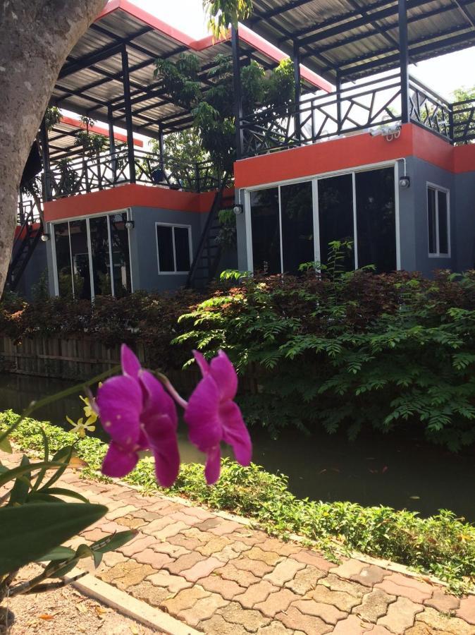 Meephawa Resort Amphawa Extérieur photo